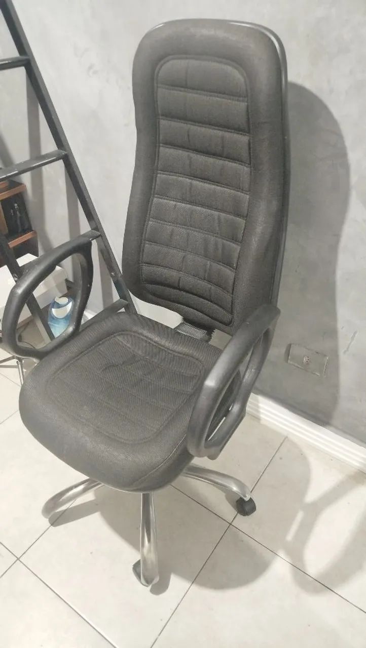 Cadeira de Escritório Executiva Preta - Foto 2