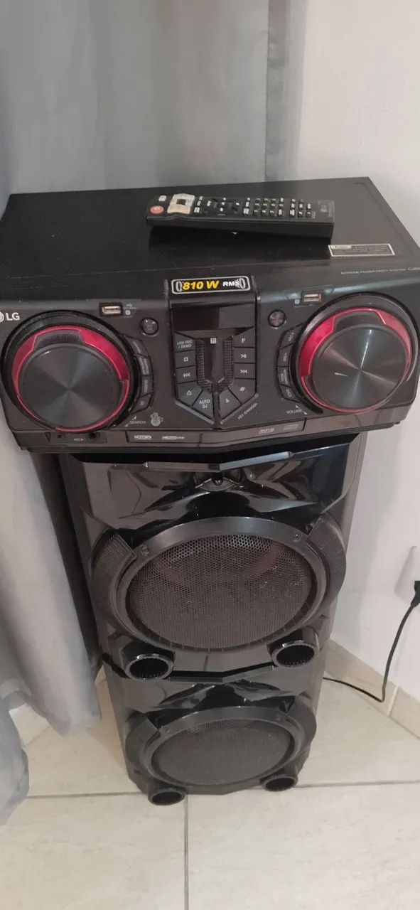 O mini system LG CJ65 de 810W Bluetooth+ CD Aparelhos de Som
