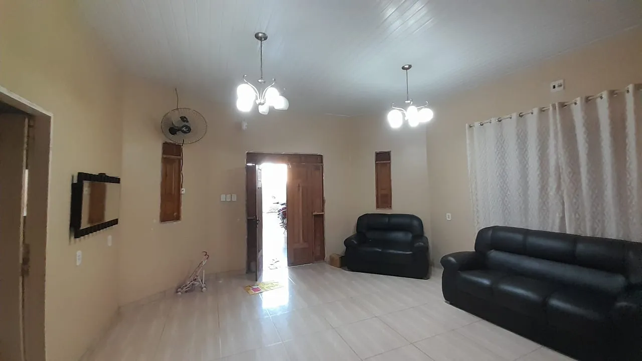 vendo está casa no bairro ipê