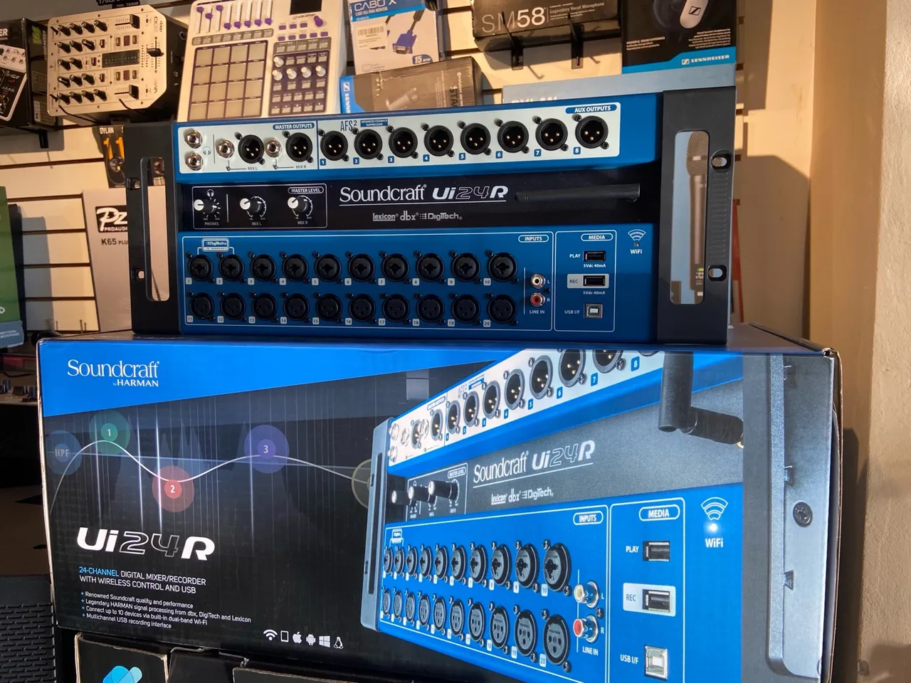 mesa de som ui24r soundcraft