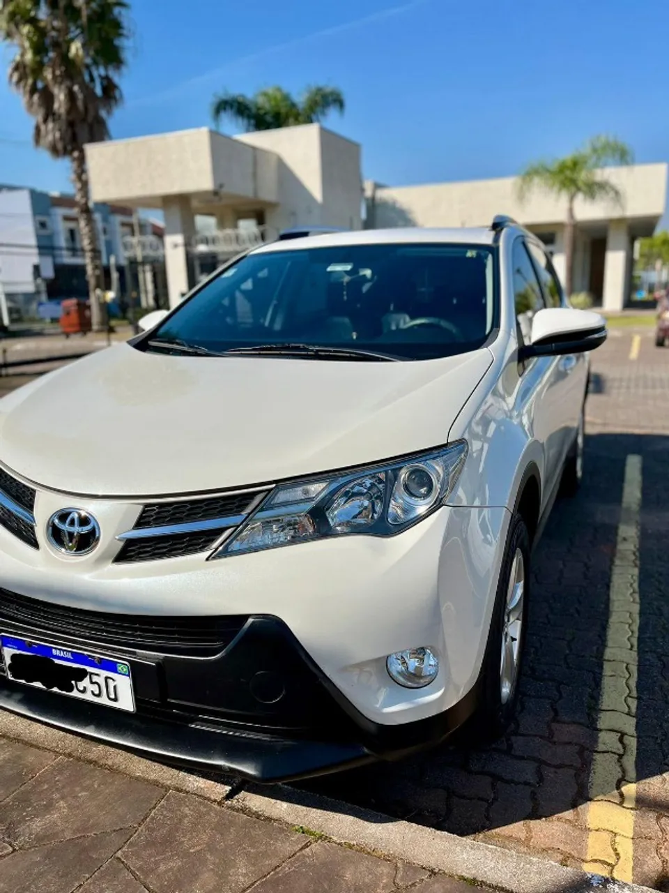 Toyota Rav4 4x2 - 2013