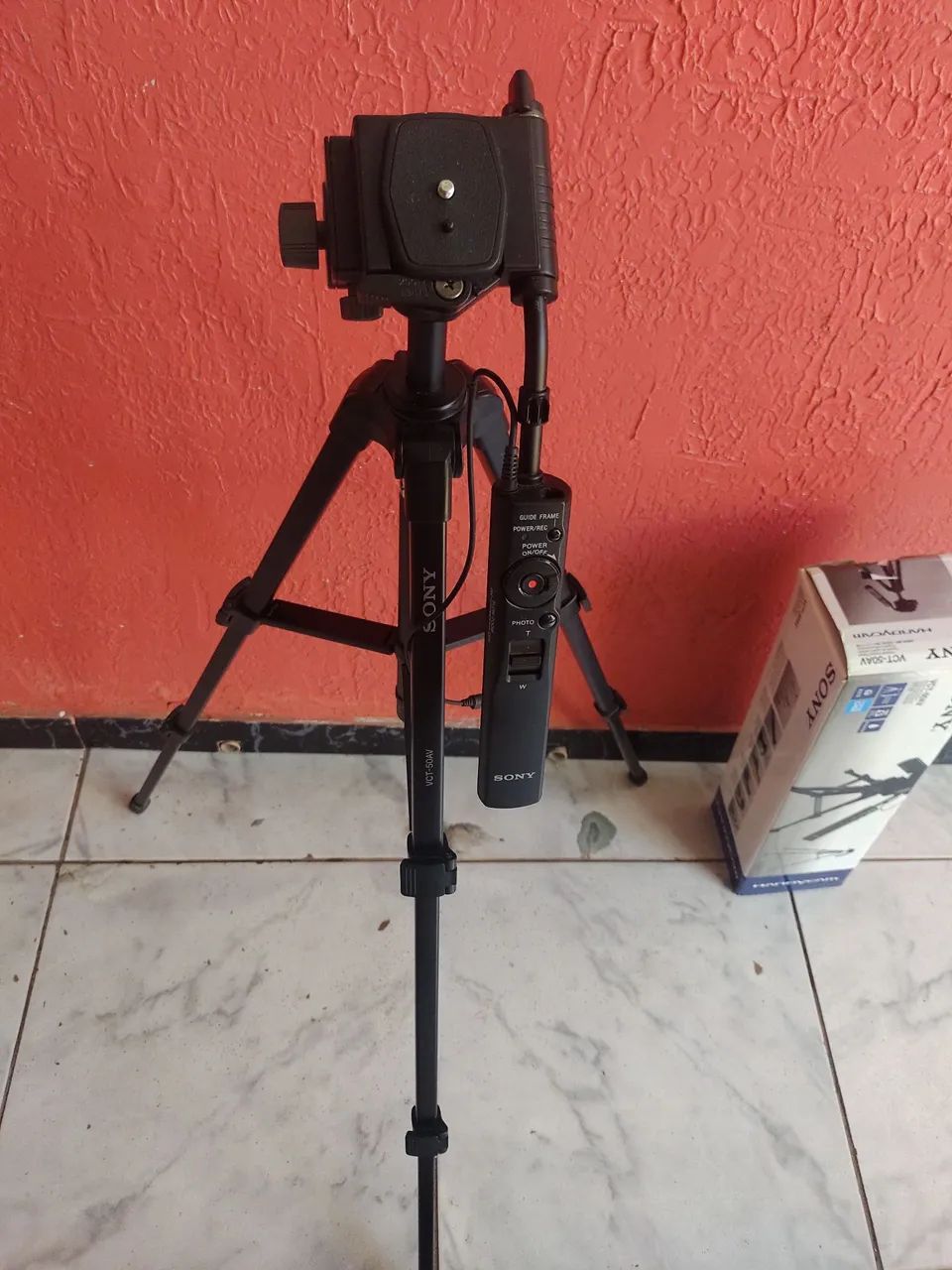 Tripé para câmera e Chuveiro elétrico  - Foto 2