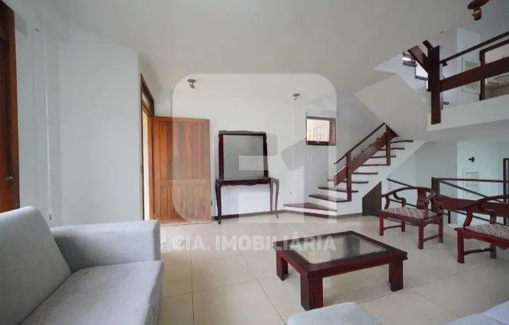 Casa com 4 dormitórios no Itacorubi - Foto 2