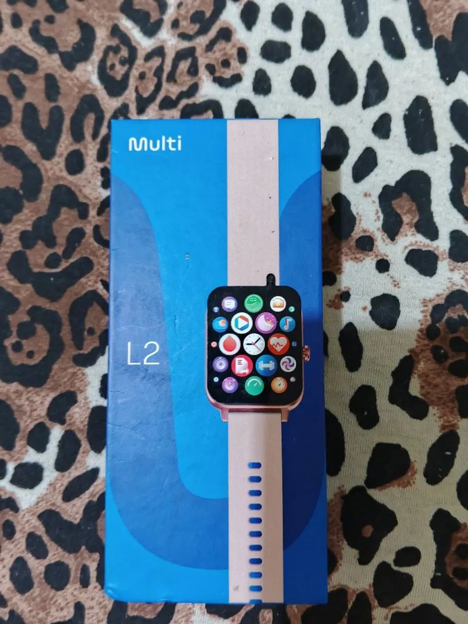 smartwatch Multi L2 Rosé (WR203) com caixa retangular e pulseira em tom bege/rosé - Foto 5