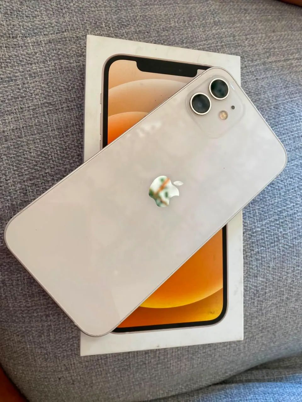 iPhone 12 impecável 