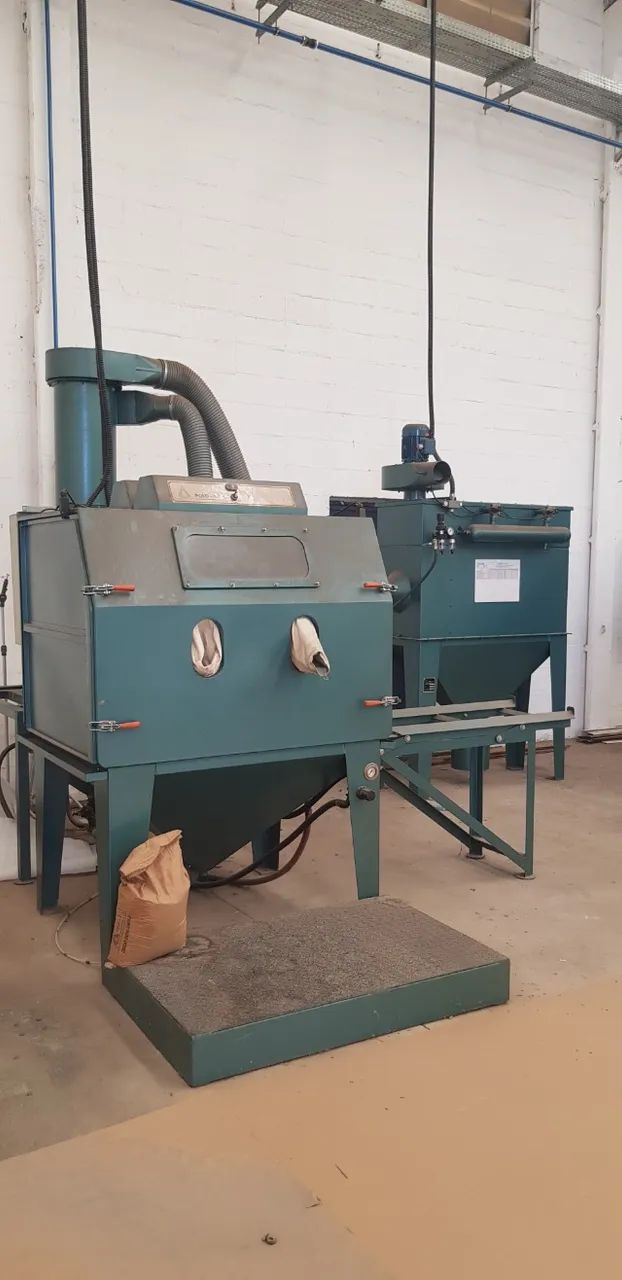 Jato de Areia e Granalha de Aço por Pressão