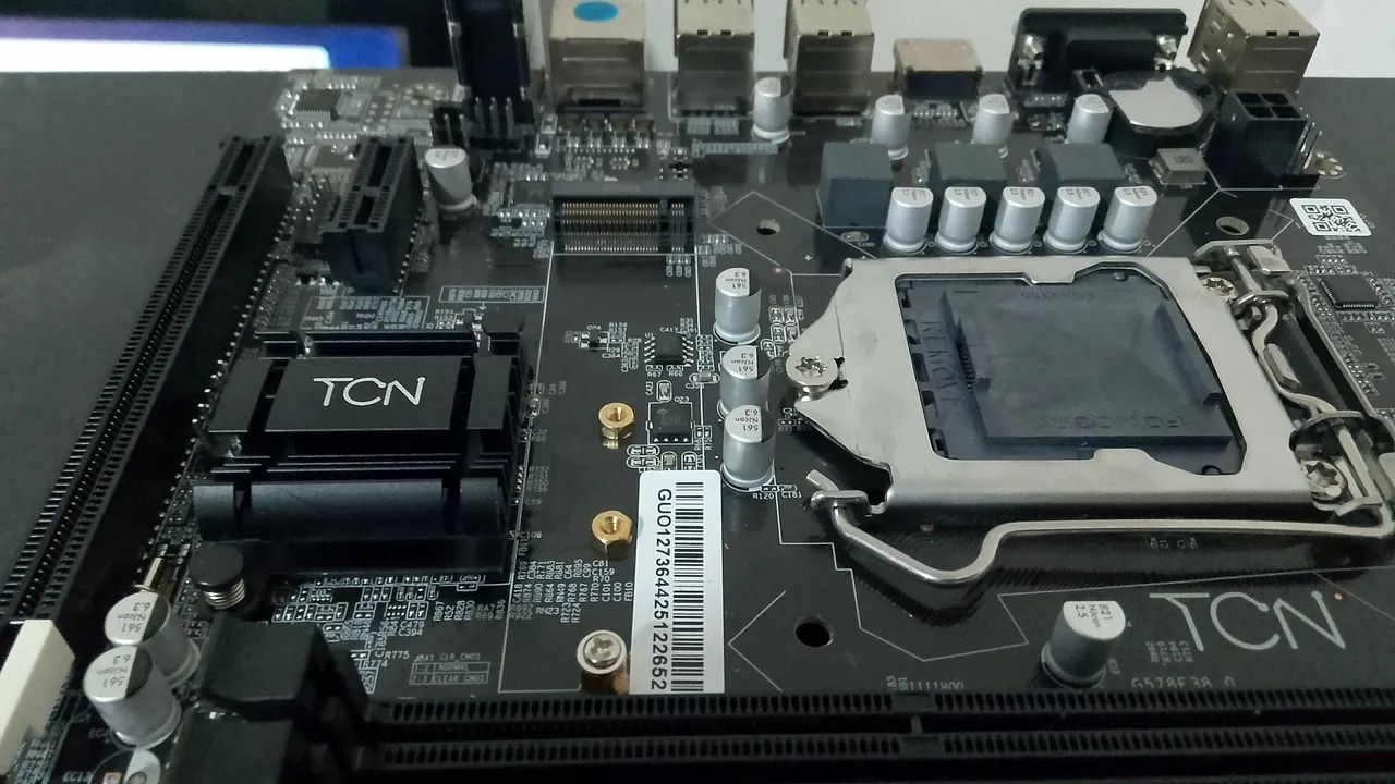 Placa mãe h61 DDR3 NOVA