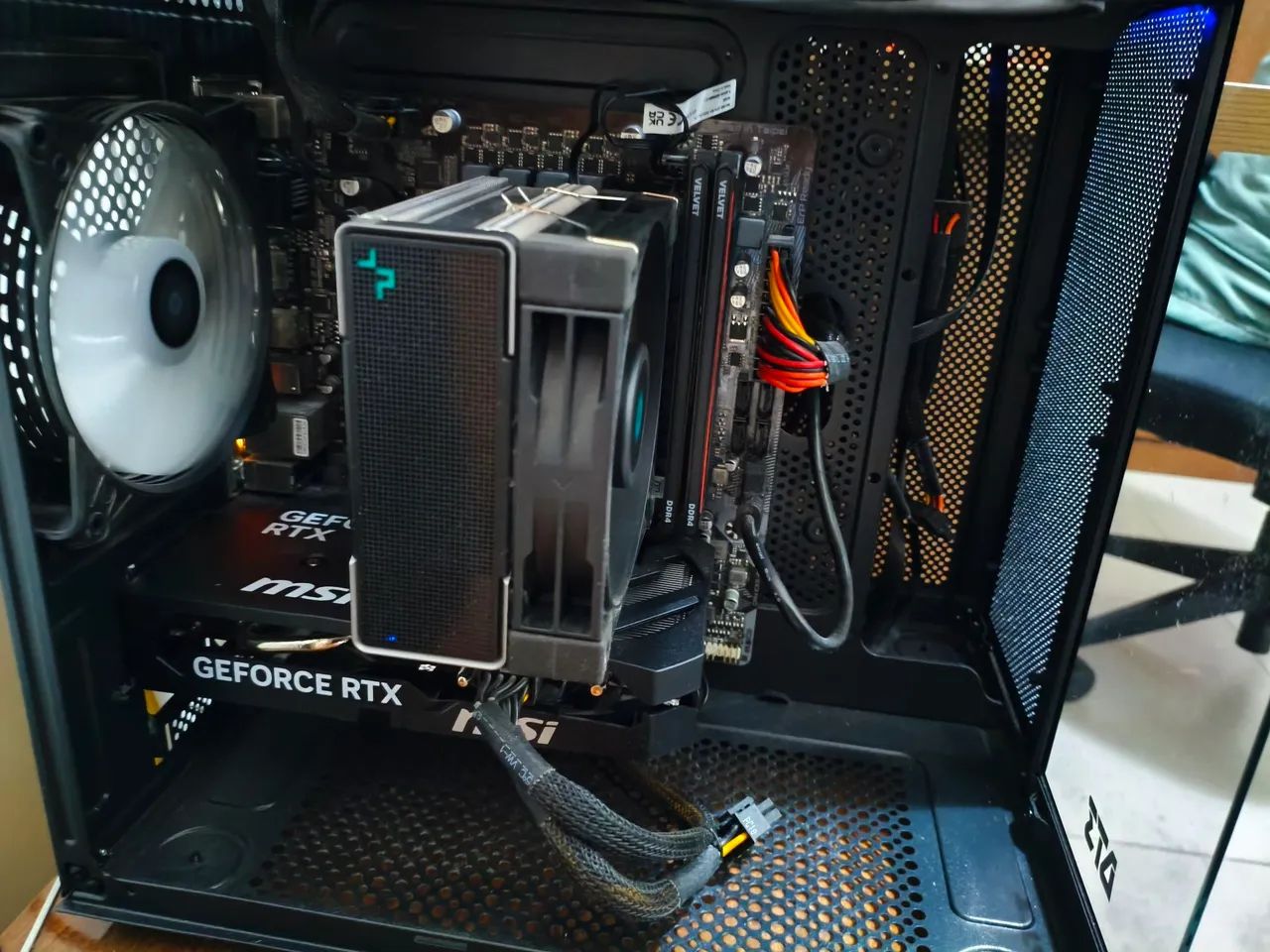 Pc gamer i5 12400 + rtx 5060 + SSD M2 2TB - Foto 5
