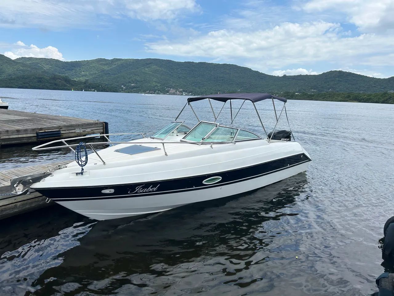 Phantom 240 - Mercury 200hp