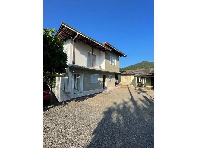 Casa ASCURRA - SC