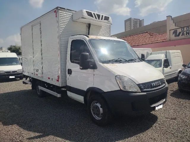 Iveco Daily Chassi 35s14 2P (e5) 2019 - Foto 2