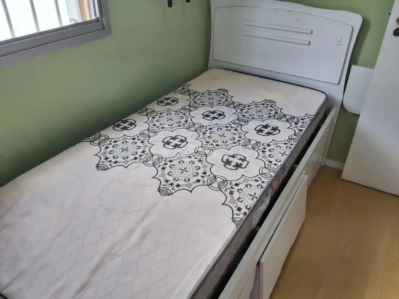 Cama solteiro 