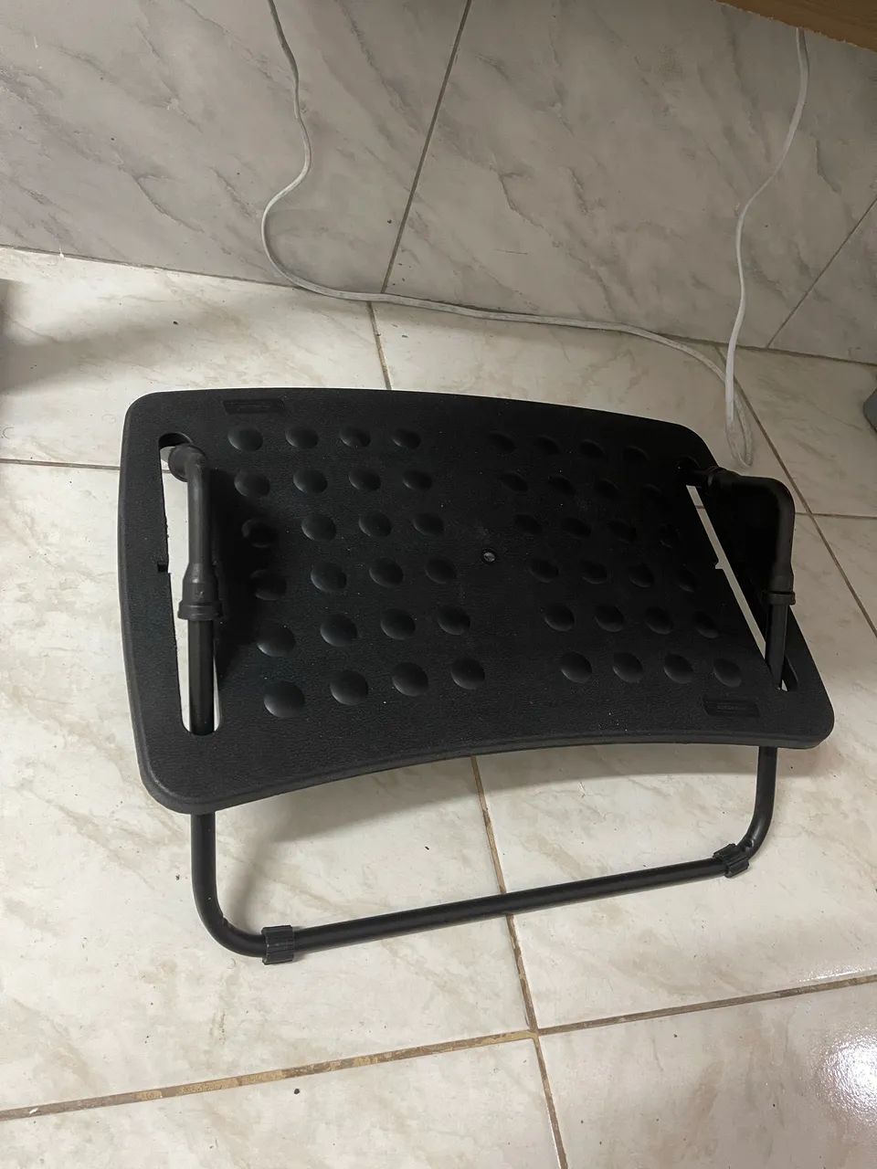Apoio de Pé Ergonômico - Conforto e Postura