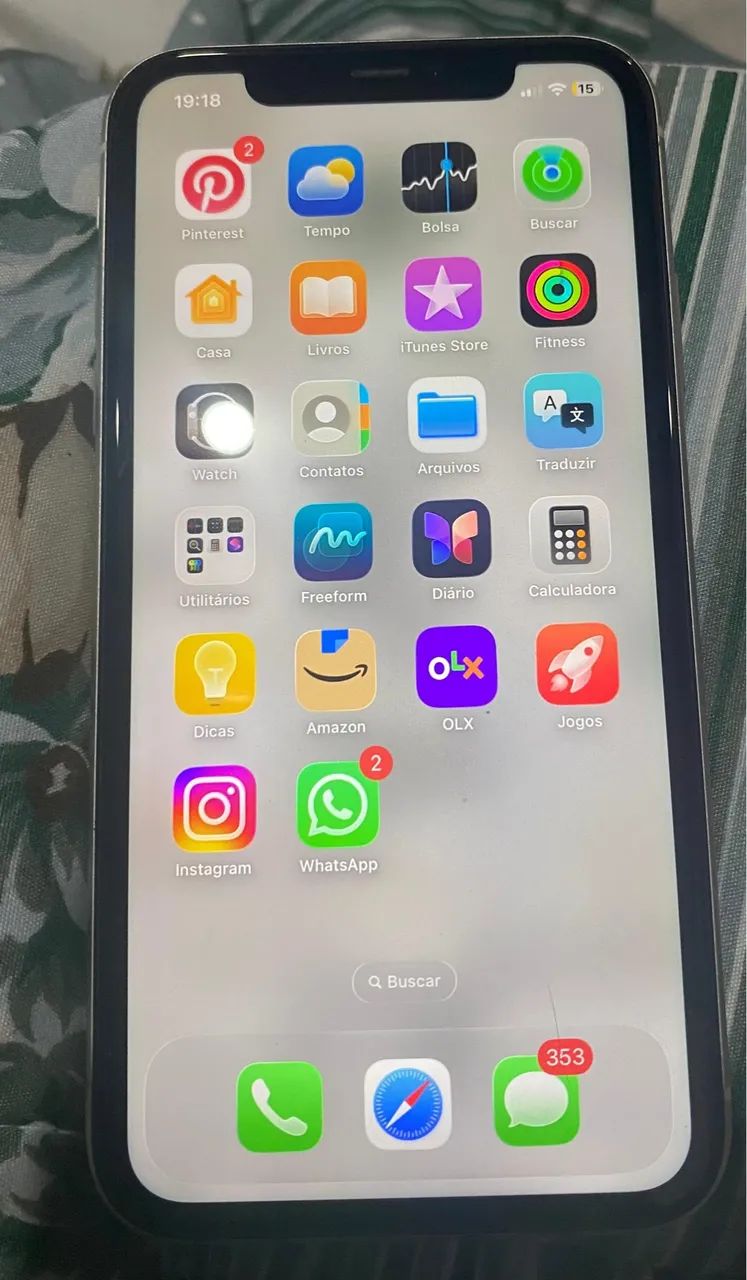 iPhone 11 64gb excelente estado