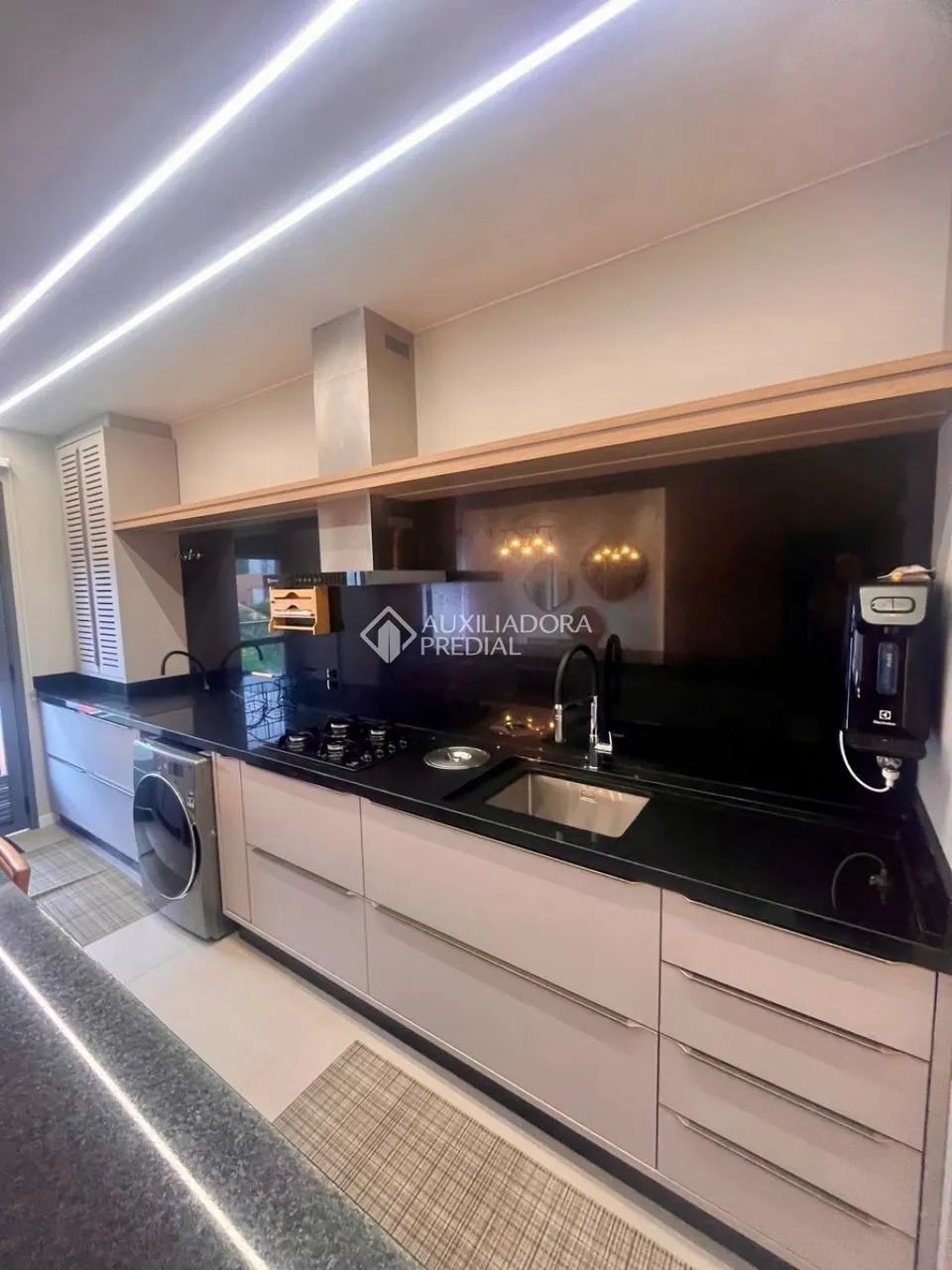 Locação Anual - Apartamento Mobiliado no Morro das Pedras - Foto 2
