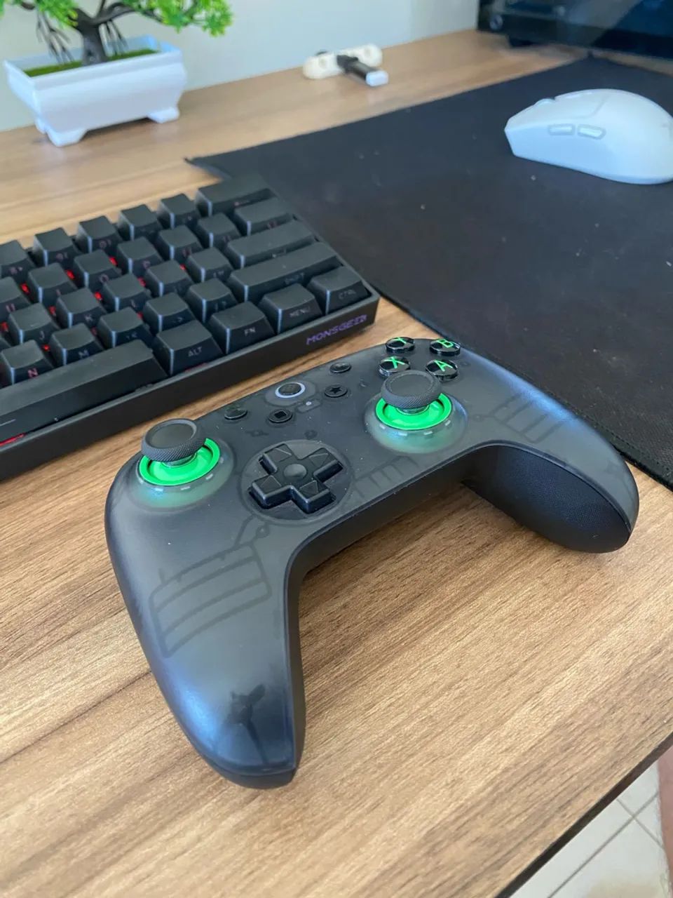 Controle para PC 8bitDo - Wireless 2.4ghz, Bluetooth, Wired  - Foto 3