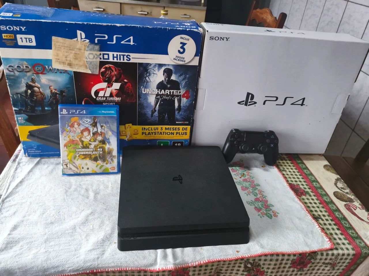 Ps4 slim 1 tera HD 