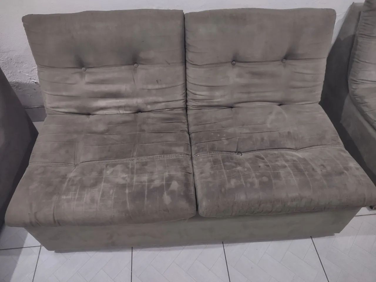 Vende-se sofá 5 lugares 1.200,00 mil reais  - Foto 2