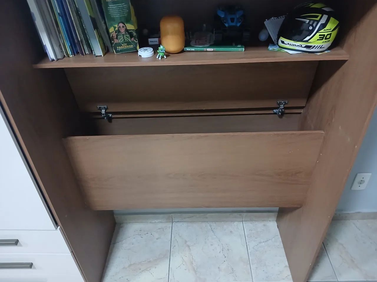 GUARDA ROUPA COM BAÚ - Foto 3