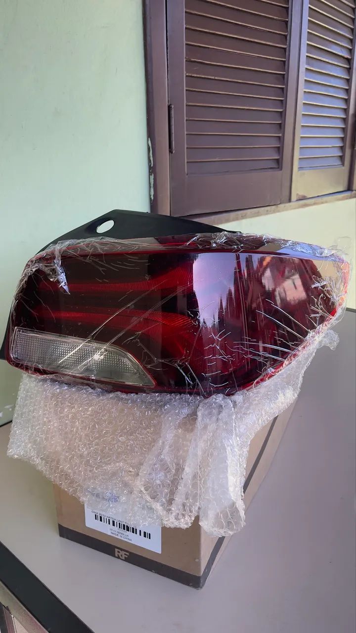 Lanterna Onix hatch 2020 ao 2024