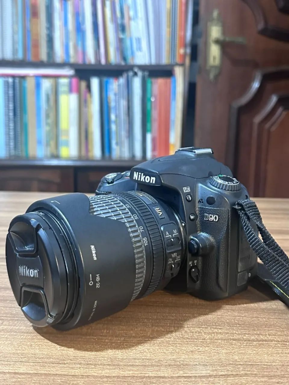 NIKON D90 