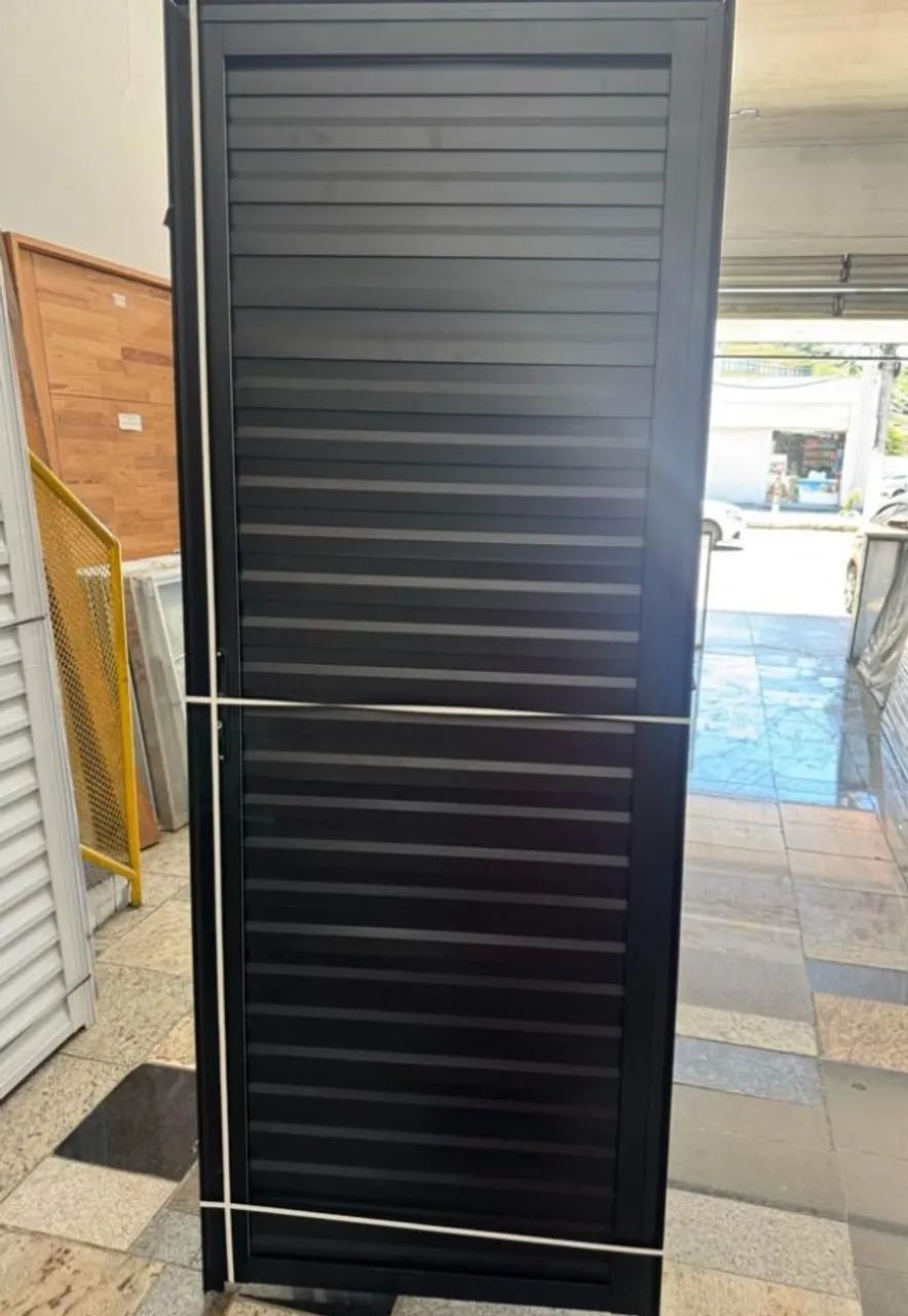 PORTA DE ALUMÍNIO PRETA 60cm, 70cm ou 80cm - Portas e Janelas