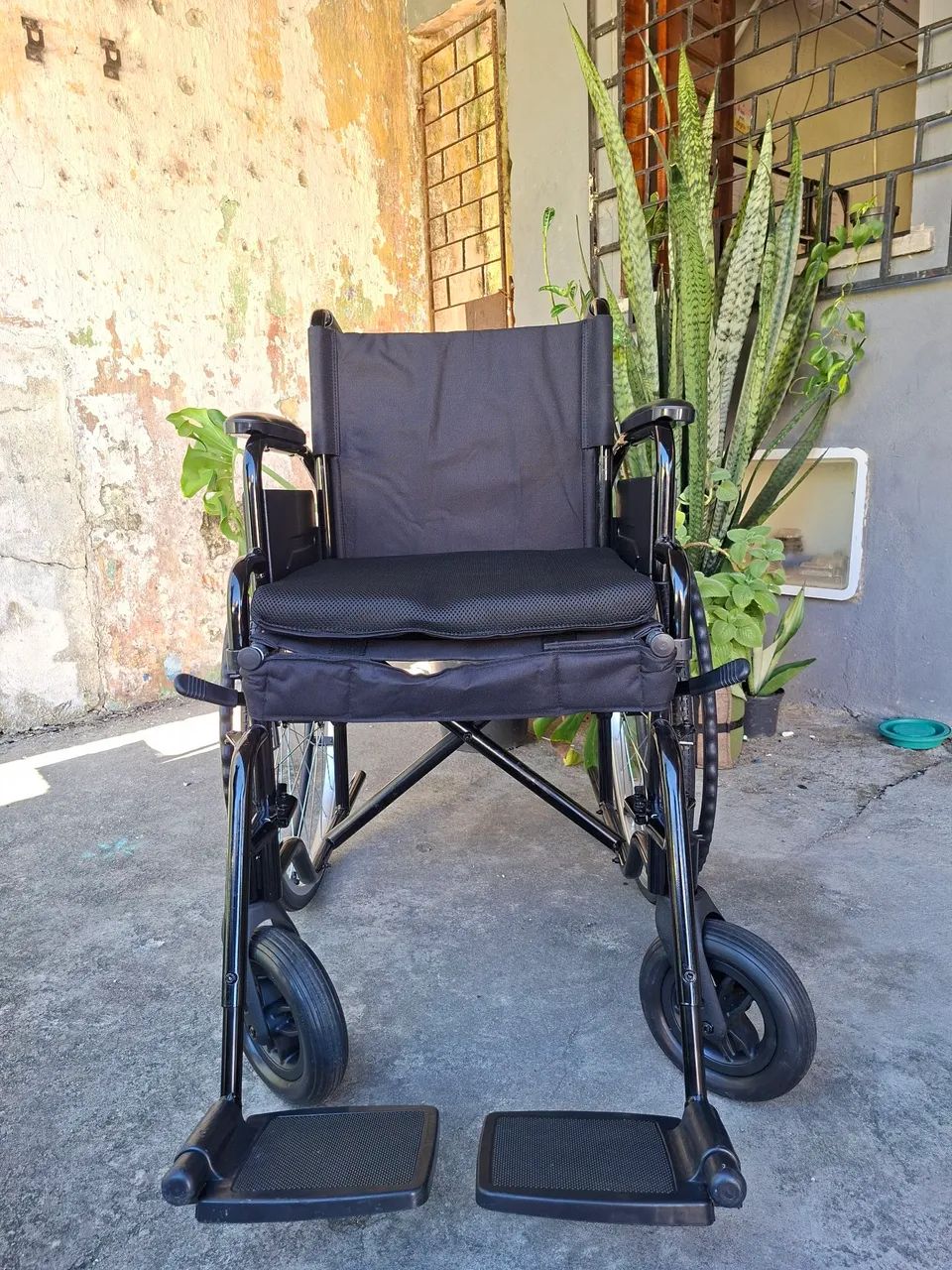 Cadeira de rodas - PROMOÇÃO  - Foto 4