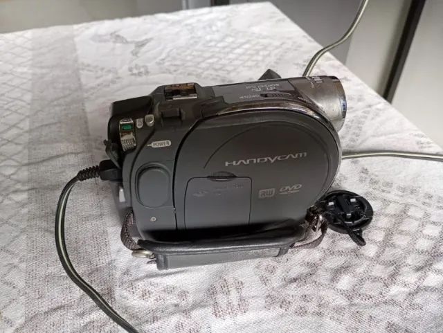 Filmadora Sony Handycam Dcr-dvd305 + microfone  Sony ECM-L100 - Foto 5