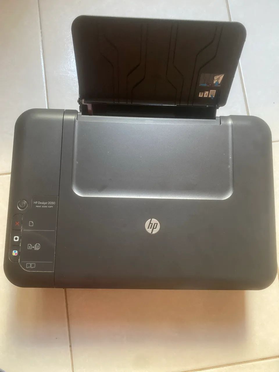 Impressora HP DeskJet 2050 - Foto 2