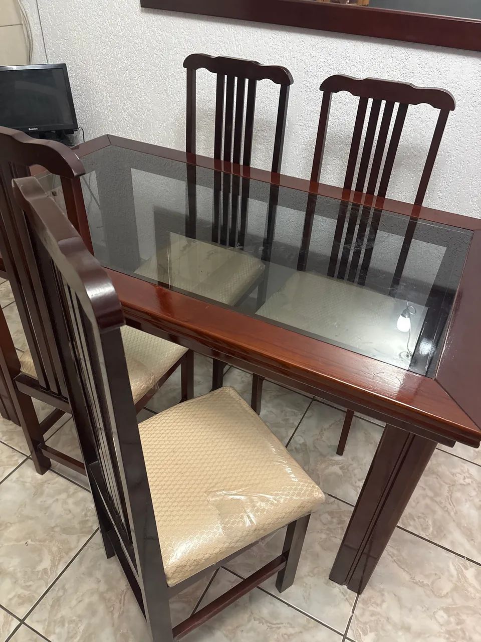 Mesa 4 cadeiras  - Foto 3