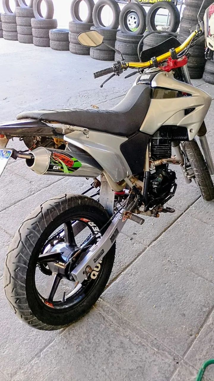 Tornado 250