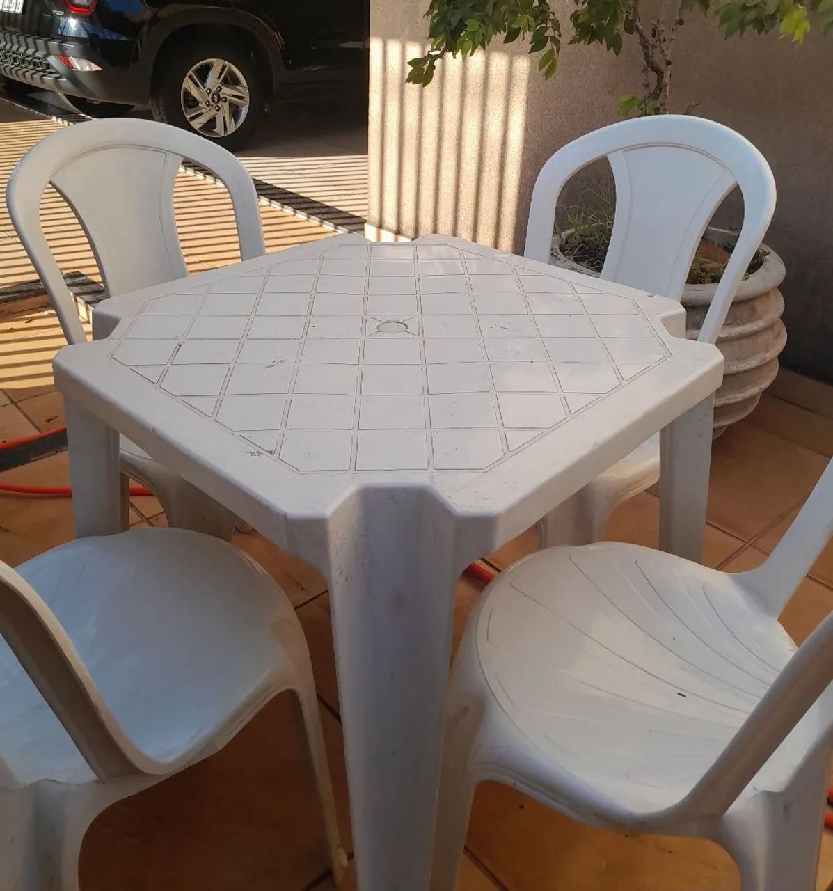 Mesa com cadeiras