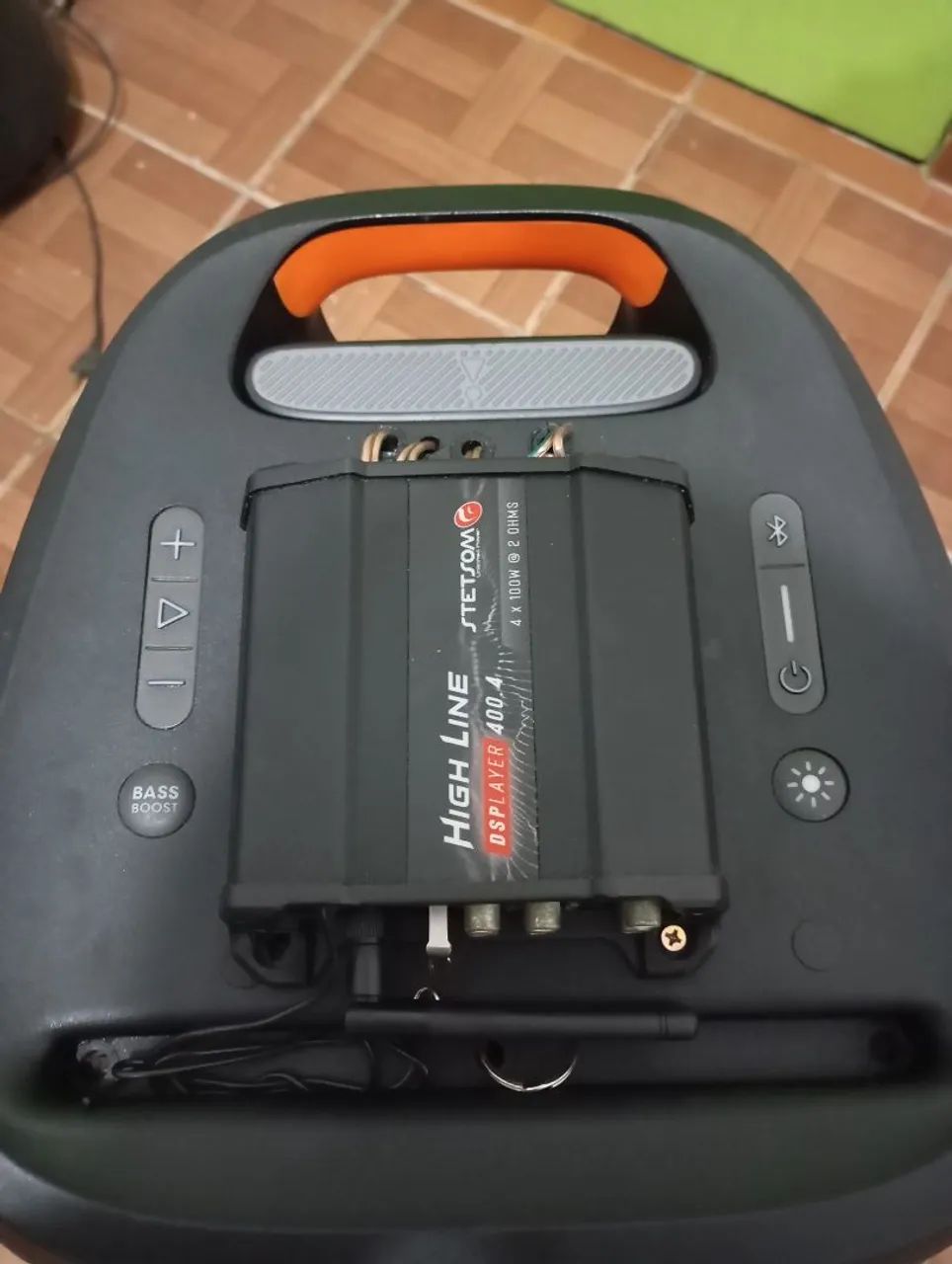 Caixa JBL adaptada  - Foto 3