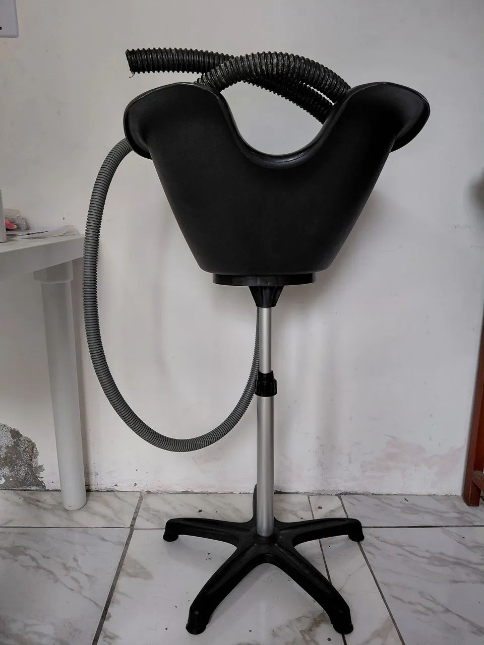 Lavatório portátil Dompel. Preto.  - Foto 4