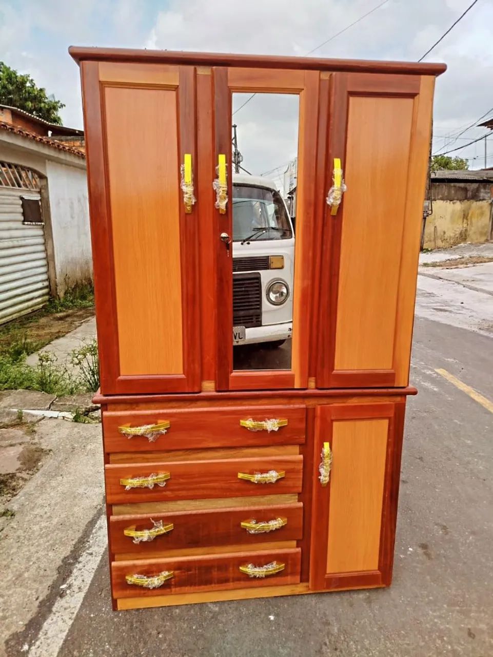 GUARDA ROUPA DE SOLTEIRO NOVO - COMPLETO COM ESPELHO 
