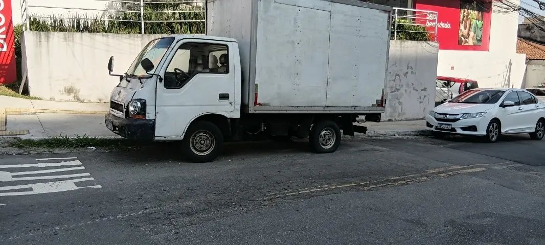 Kia Motors Bongo K-2700 2.7 4x2/4x4 Diesel 2003