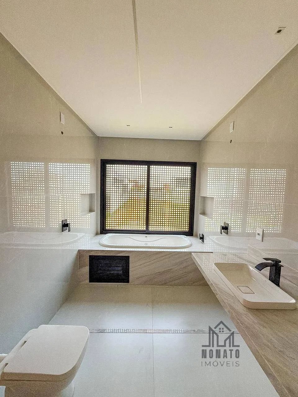 Casa 4 Suítes com Piscina e Entrada Zero no Jardim Barcelona - Foto 4