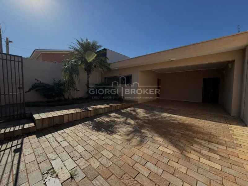 Casa à venda em São José do Rio Preto-SP no Jardim Alto Rio Preto: 4 quartos, 2 suítes, 4 