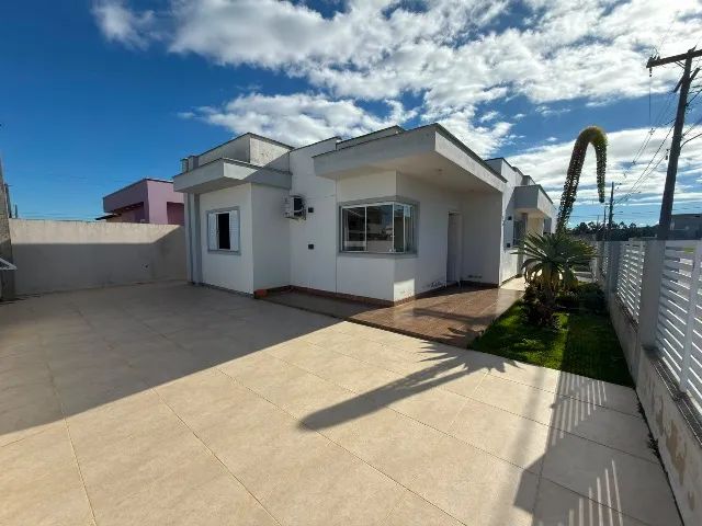 Casa no Jardim América, Laguna, 2 Quartos com suíte, 2 Vagas.