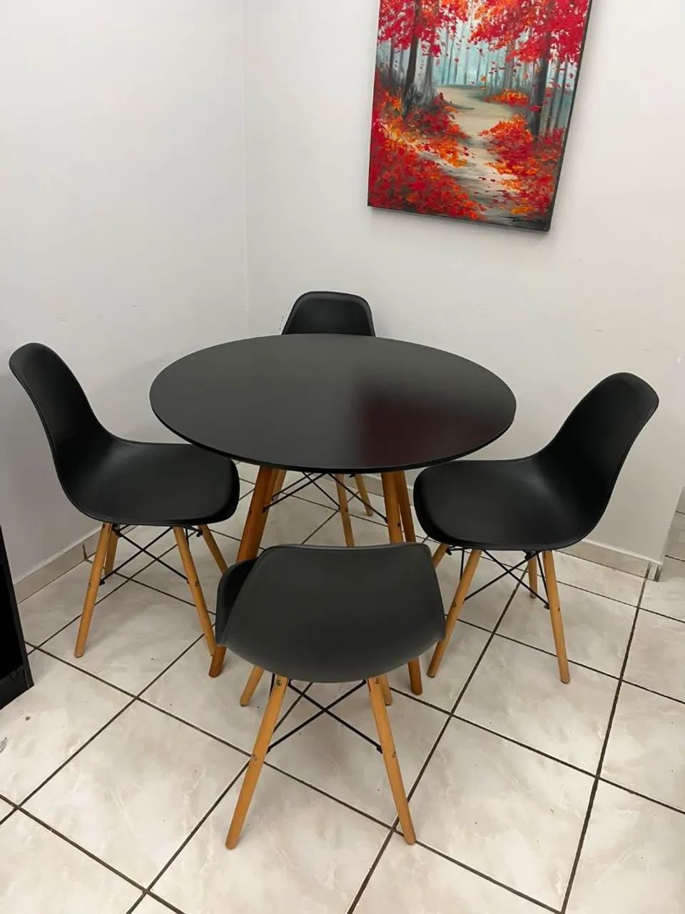 Conjunto de Mesa de Jantar com 4 Cadeiras