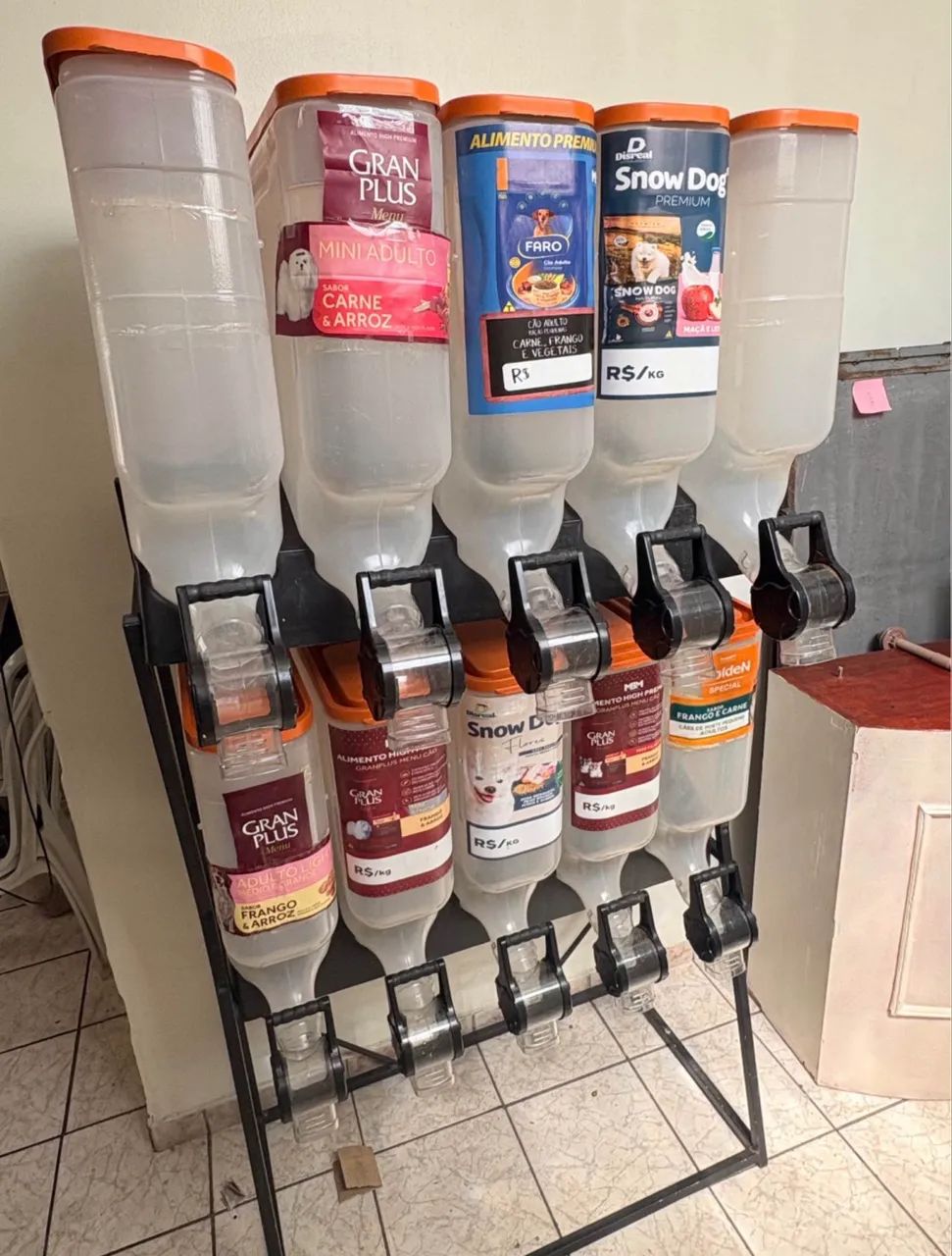 Dispenser ração 