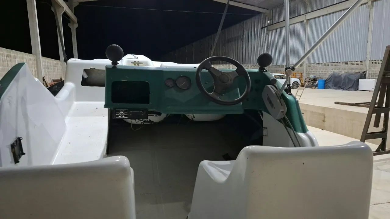 Vende-se / Troca essa Lancha - Foto 5