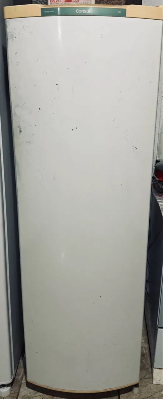 Vende-se uma geladeira cônsul 127w.  - Foto 5