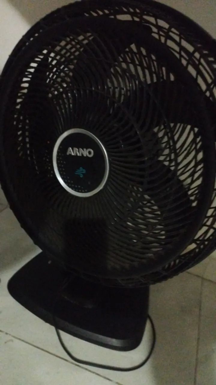 Ventilador Arno 50 cm com defeito