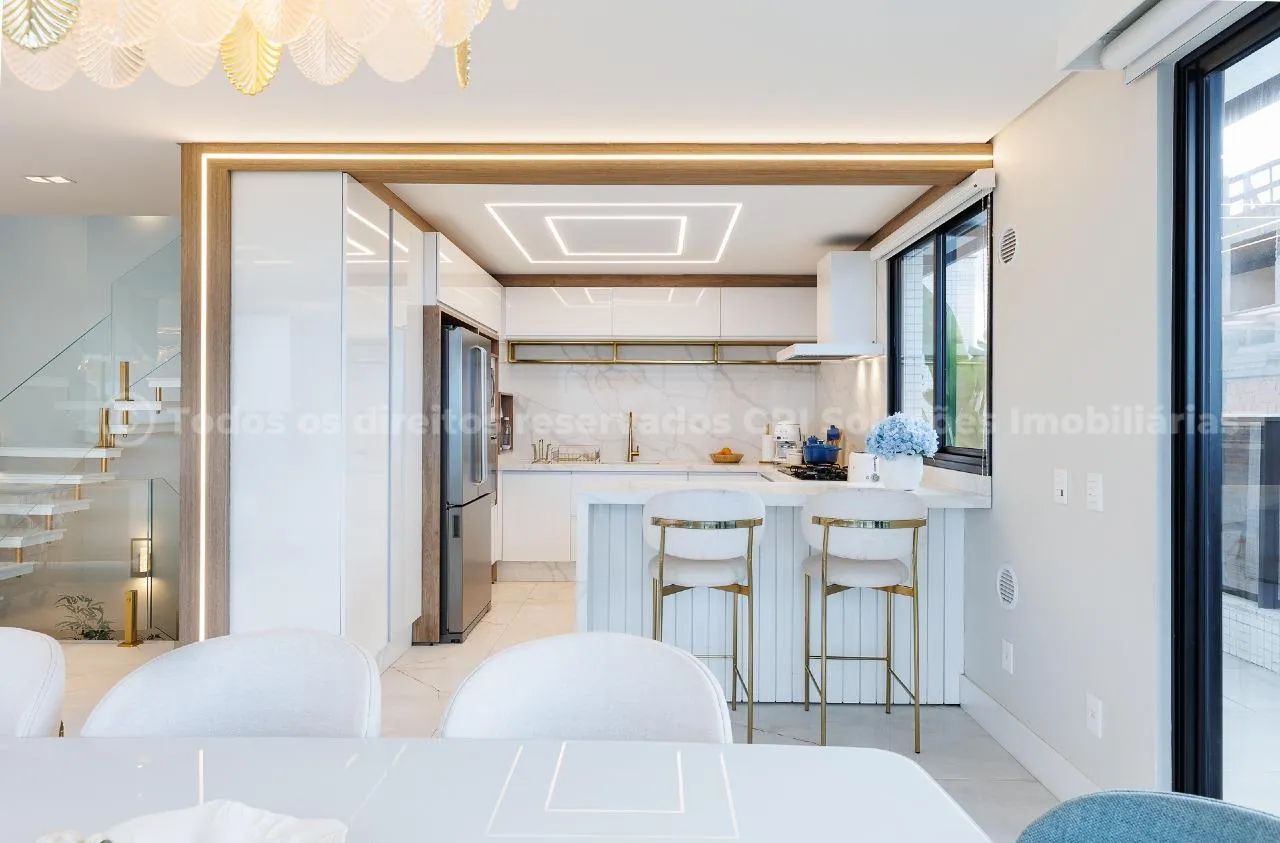 Cobertura 430m² com 4 Suítes no Edifício Brava Palace na Praia Brava em Itajaí - Foto 3