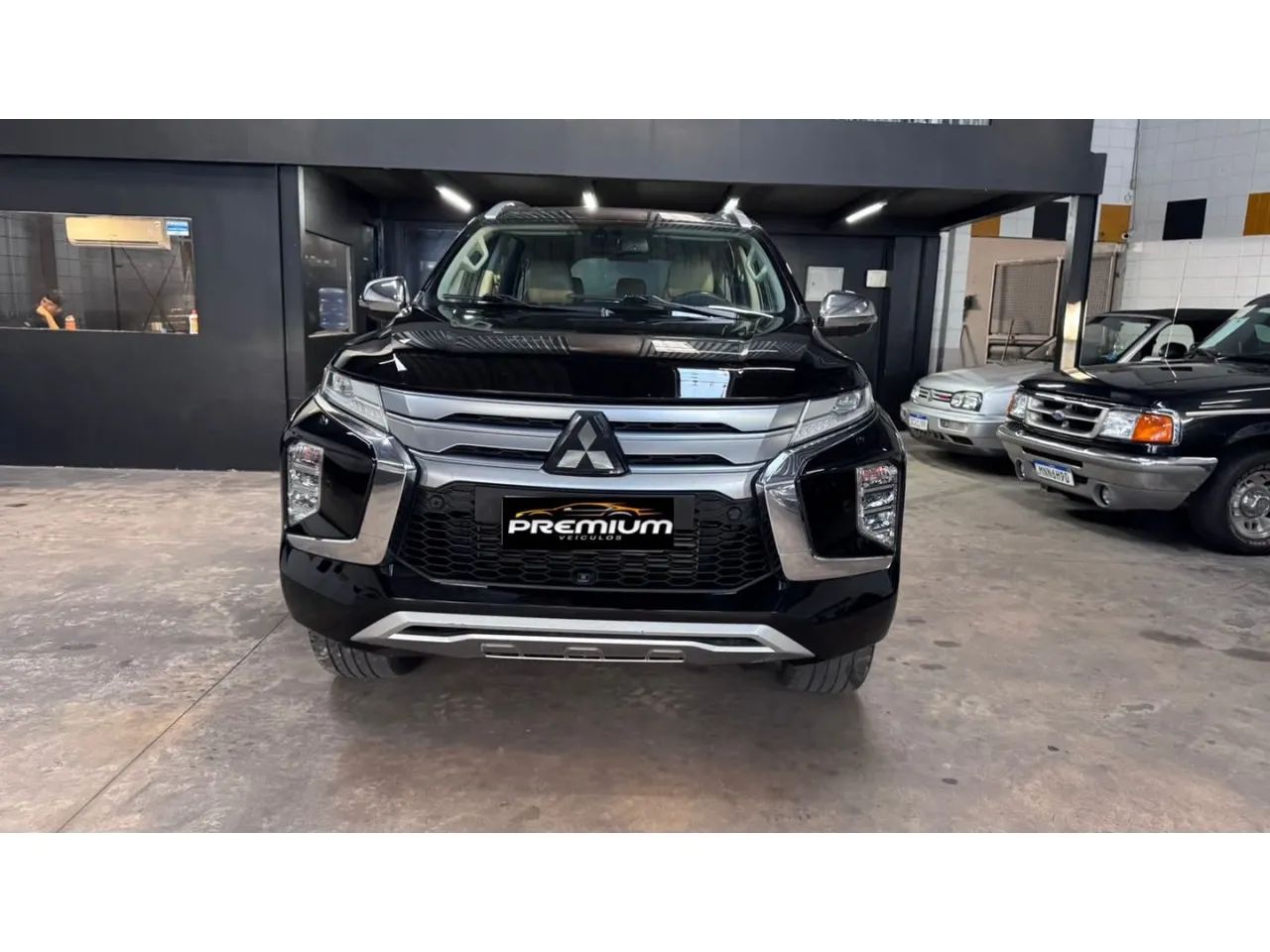 Mitsubishi Pajero 2022