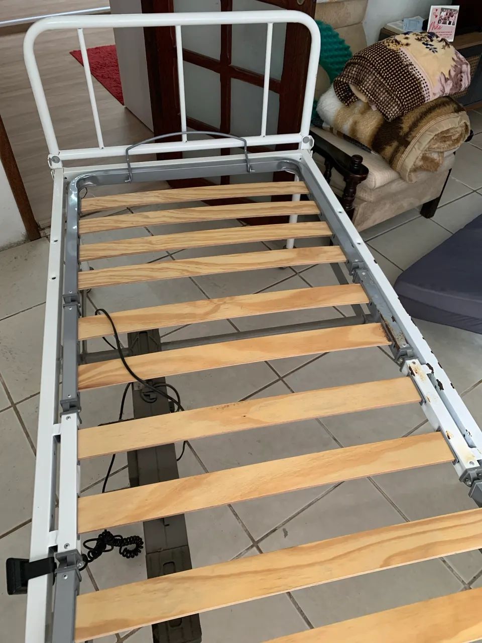 Cama hospitalar Motorizada - Foto 4