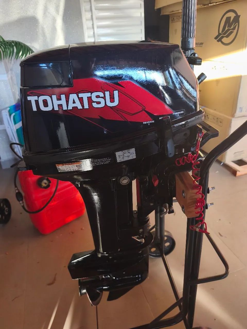 Motor de Popa 18HP Tohatsu 2012