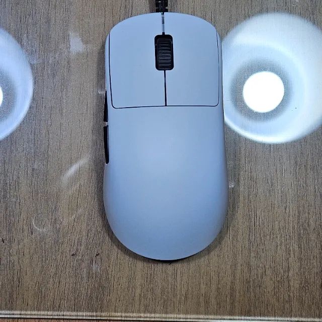 Mouse OP1 8K V2 Branco, com cabo modificado - Foto 4