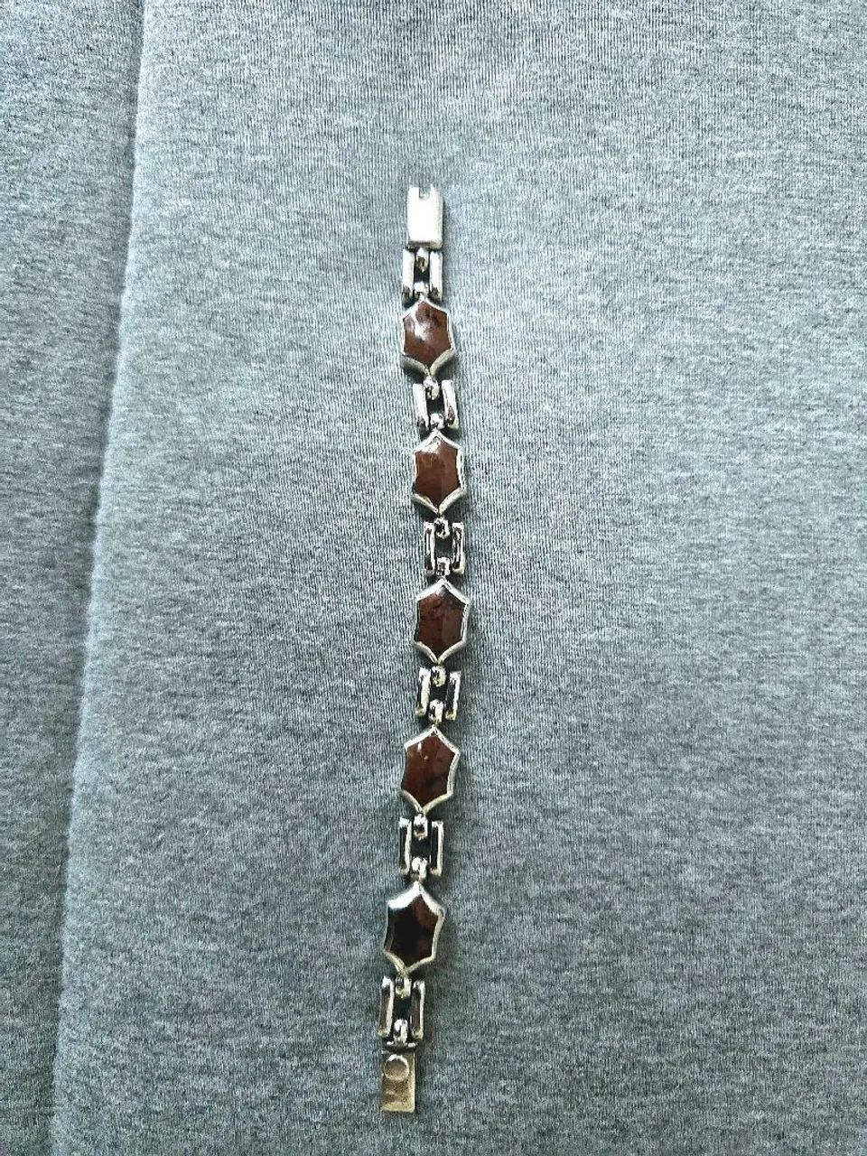Pulseira em prata maciça com pedras olho de tigre